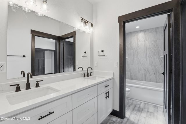 10245 E Bunco RD, Athol, ID 83801