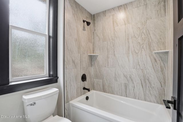 10245 E Bunco RD, Athol, ID 83801