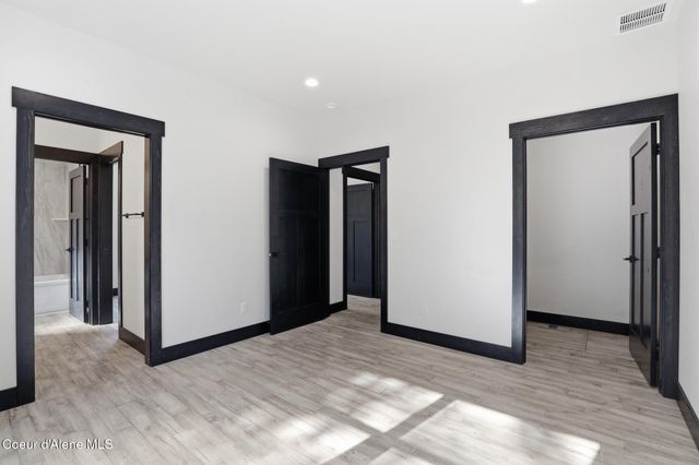 10245 E Bunco RD, Athol, ID 83801