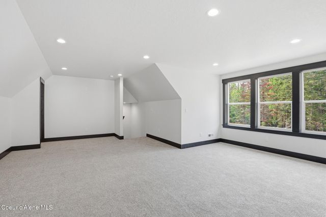 10245 E Bunco RD, Athol, ID 83801