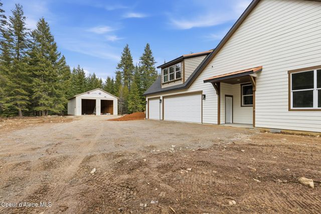 10245 E Bunco RD, Athol, ID 83801