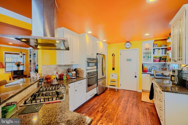 2316 TUCKER LN, Baltimore, MD 21207