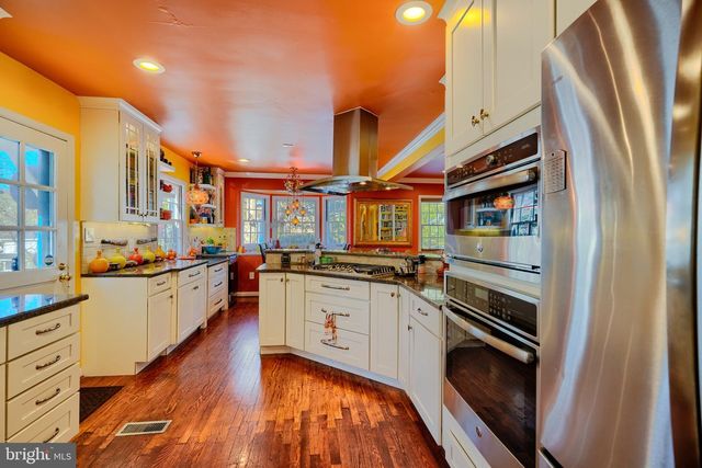 2316 TUCKER LN, Baltimore, MD 21207