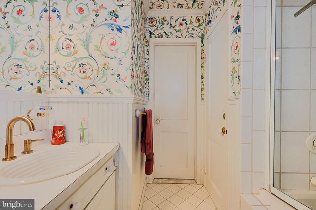 2316 TUCKER LN, Baltimore, MD 21207