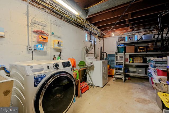 2316 TUCKER LN, Baltimore, MD 21207