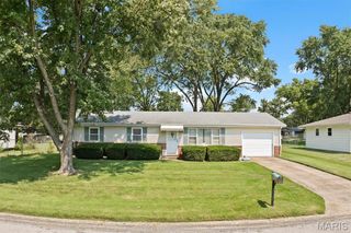 105 Liberty Drive, Belleville, IL 62226