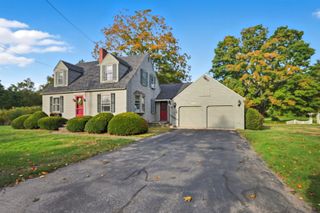 10 Sweet Hill Road, Plaistow, NH 03865
