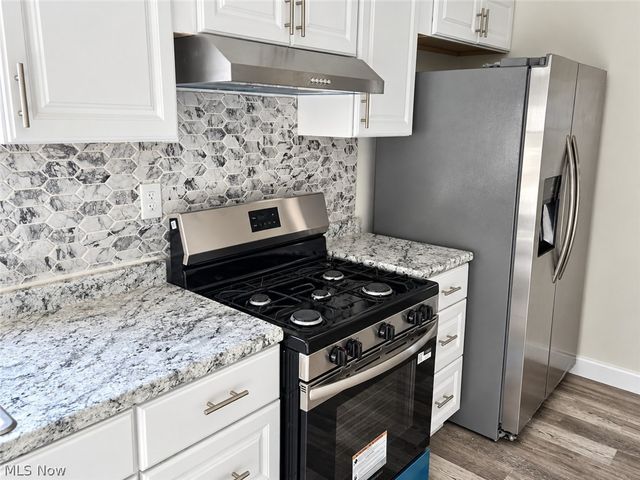 1318 W 20th Street, Lorain, OH 44052