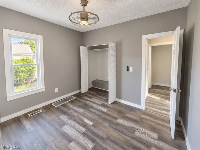1318 W 20th Street, Lorain, OH 44052
