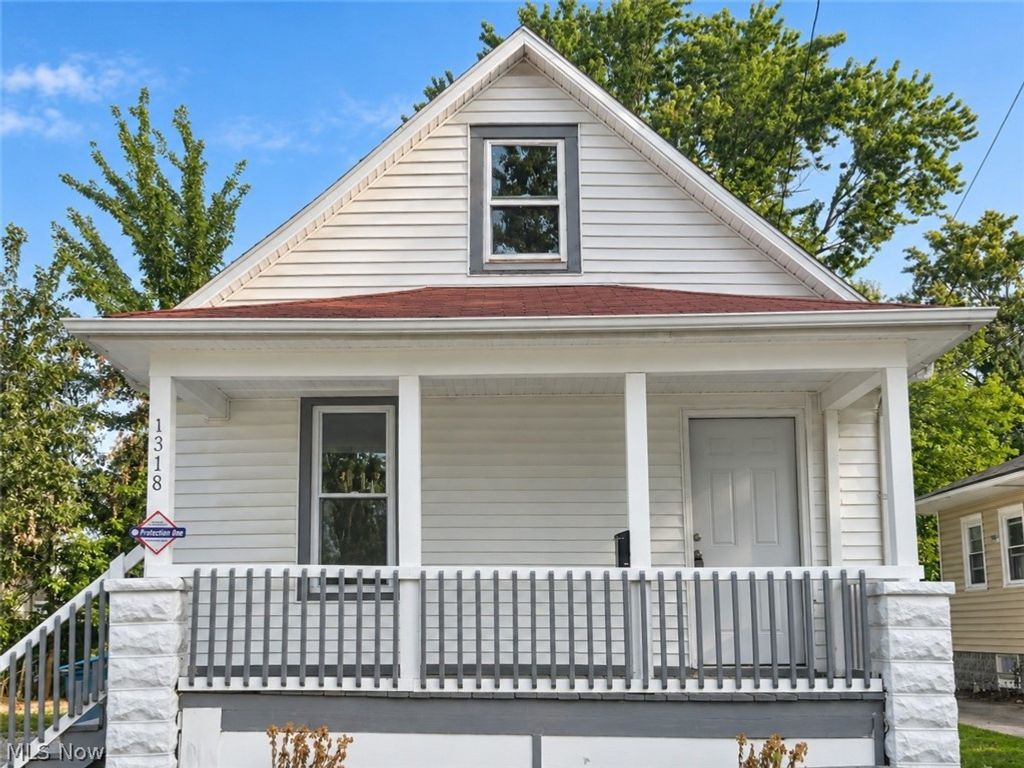 1318 W 20th Street, Lorain, OH 44052