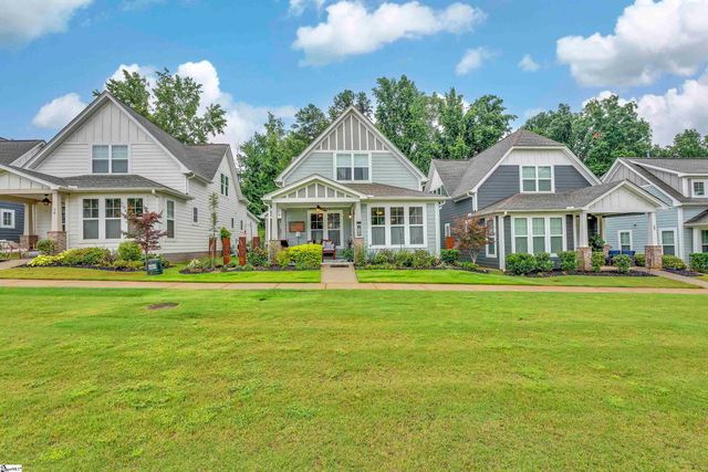 18 Cottage Knoll Circle, Greenville, SC 29609