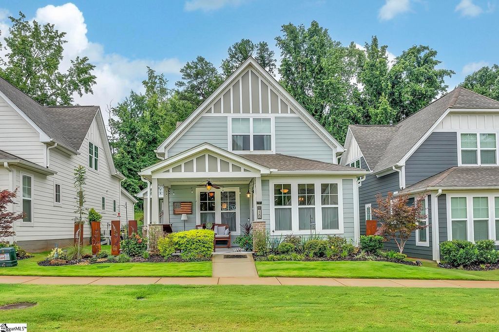 18 Cottage Knoll Circle, Greenville, SC 29609