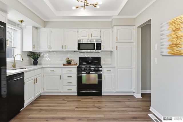 13437 Redwood Street, Omaha, NE 68138