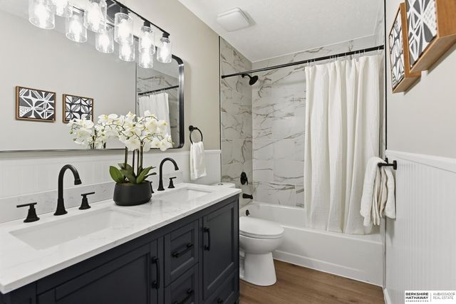 13437 Redwood Street, Omaha, NE 68138