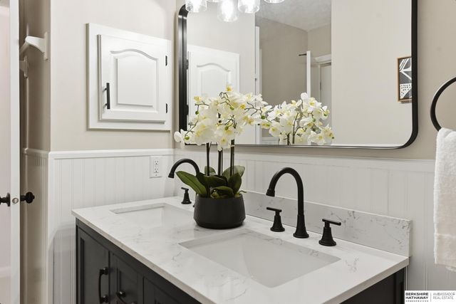 13437 Redwood Street, Omaha, NE 68138