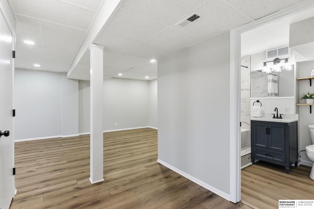 13437 Redwood Street, Omaha, NE 68138