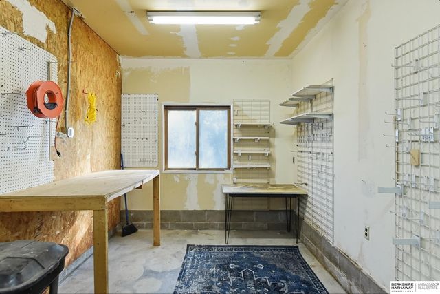 13437 Redwood Street, Omaha, NE 68138