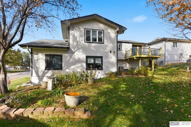 13437 Redwood Street, Omaha, NE 68138