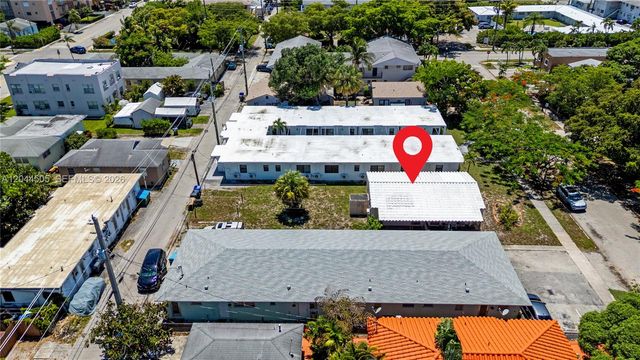 1938 Pierce St, Hollywood, FL 33020