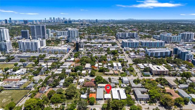 1938 Pierce St, Hollywood, FL 33020