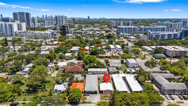 1938 Pierce St, Hollywood, FL 33020