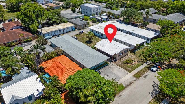 1938 Pierce St, Hollywood, FL 33020