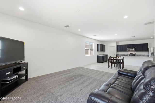 9271 W Creosote Rain Drive, Marana, AZ 85653