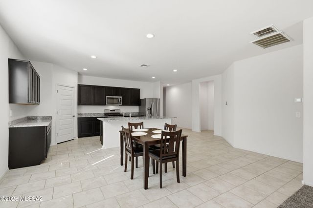 9271 W Creosote Rain Drive, Marana, AZ 85653