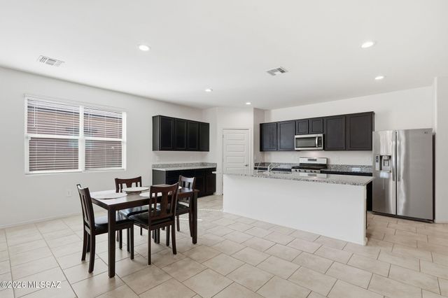 9271 W Creosote Rain Drive, Marana, AZ 85653