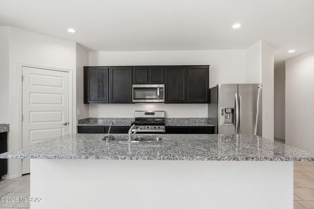 9271 W Creosote Rain Drive, Marana, AZ 85653