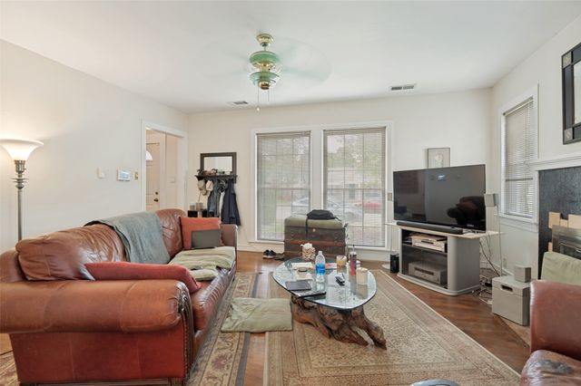 2741 Catherine Street, Dallas, TX 75211