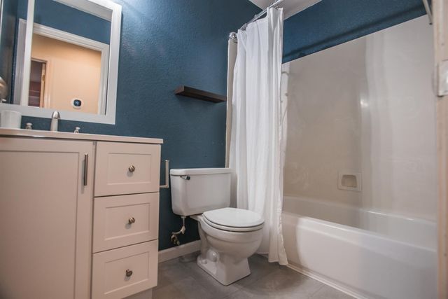 6511 Shasta Creek Way, Elk Grove, CA 95758