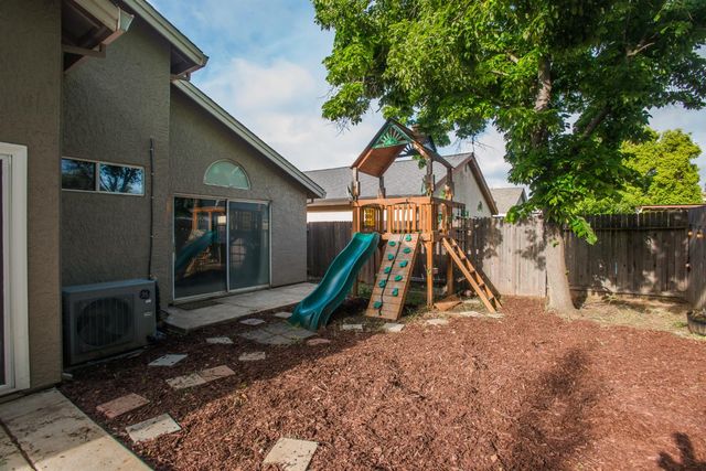 6511 Shasta Creek Way, Elk Grove, CA 95758