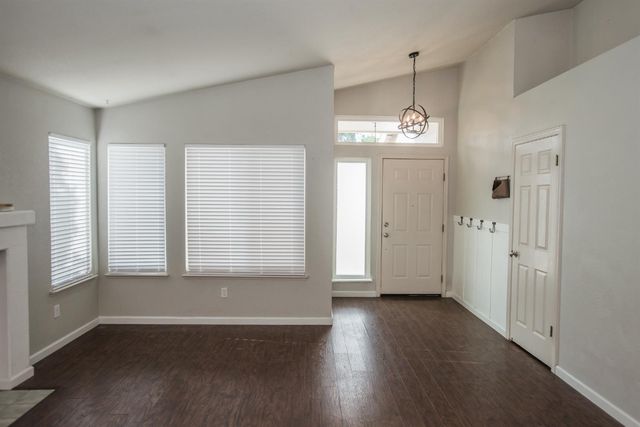 6511 Shasta Creek Way, Elk Grove, CA 95758