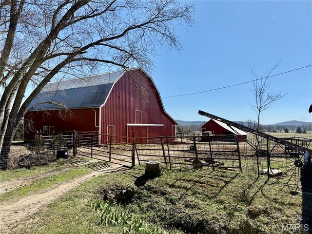 14 Meador Lane, New Florence, MO 63363