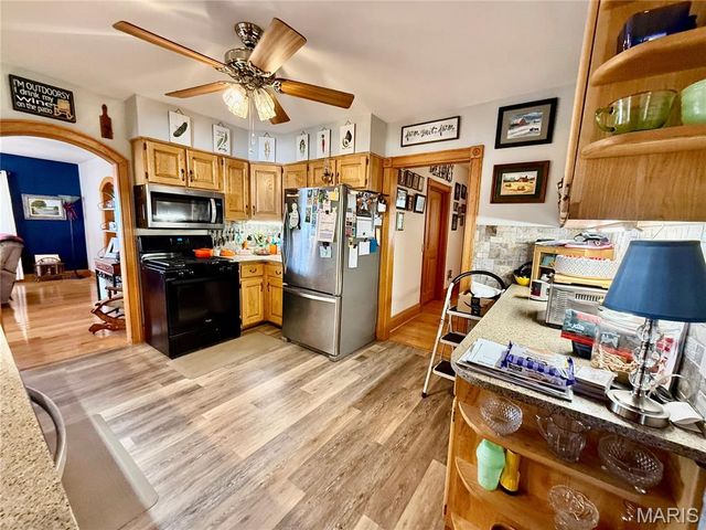 14 Meador Lane, New Florence, MO 63363