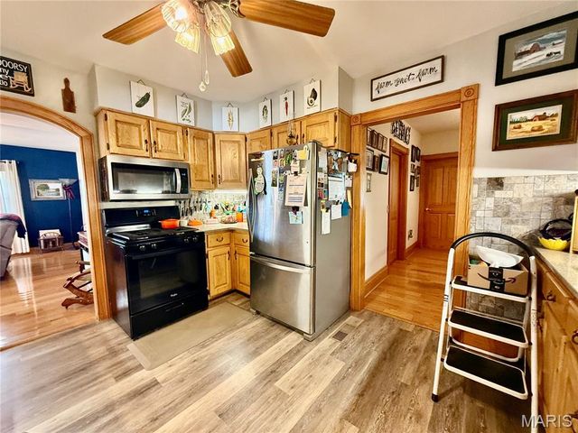 14 Meador Lane, New Florence, MO 63363