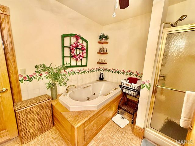 14 Meador Lane, New Florence, MO 63363