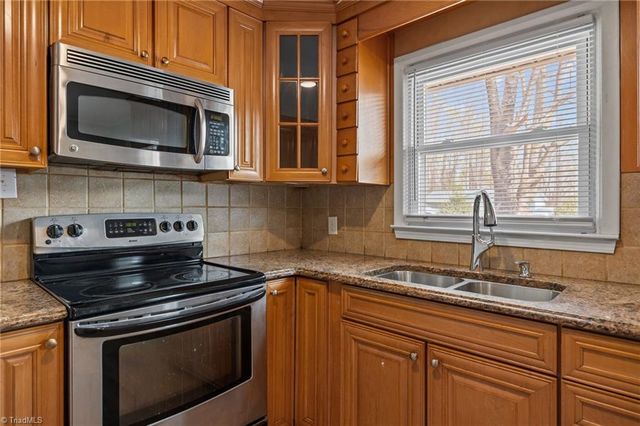 3556 Prospect Drive, Winston-salem, NC 27105