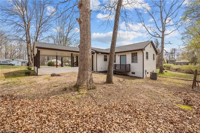 3556 Prospect Drive, Winston-salem, NC 27105