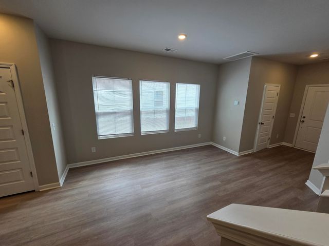 8034 Reagan Way, North Charleston, SC 29418
