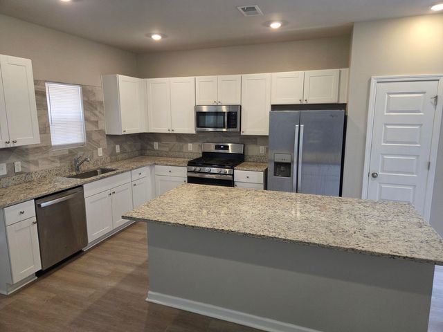 8034 Reagan Way, North Charleston, SC 29418