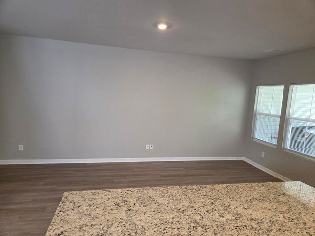 8034 Reagan Way, North Charleston, SC 29418