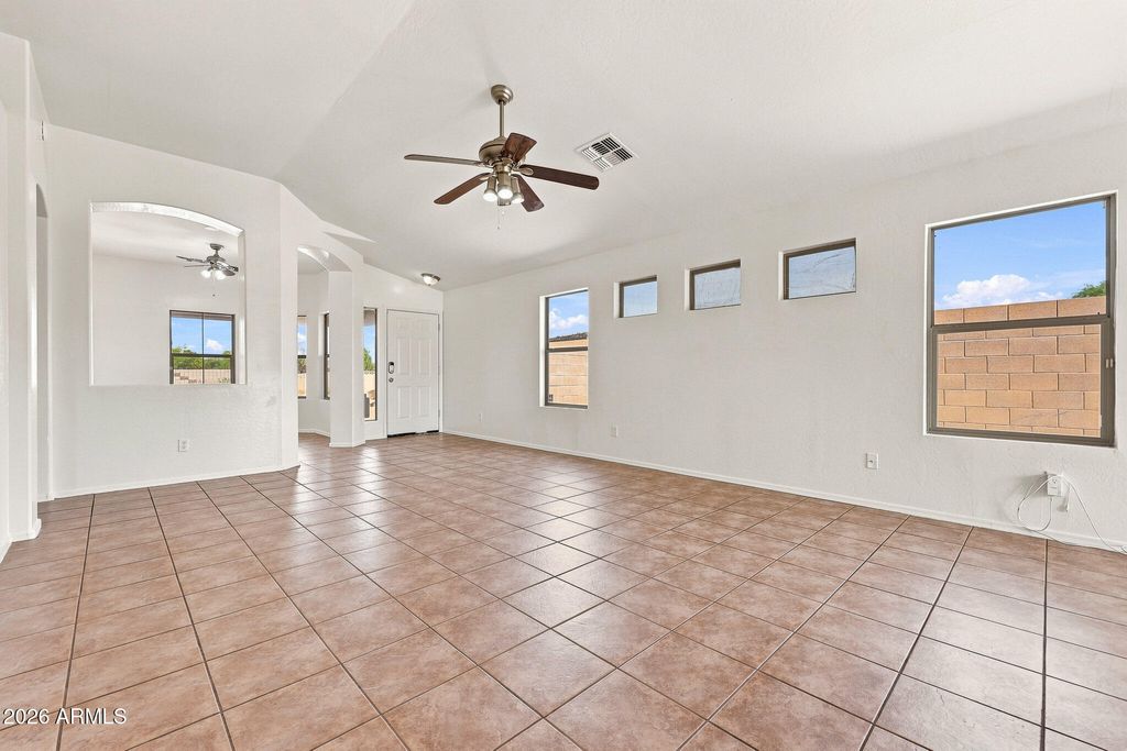 321 W HARWELL Road, Phoenix, AZ 85041 — photo 4