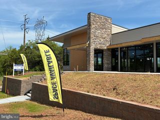 803 W MAIN ST, Collegeville, PA 19426