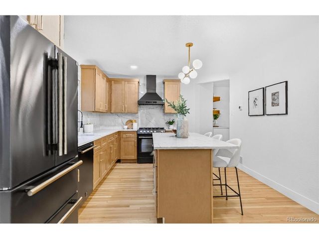 2260 Leyden St, Denver, CO 80207