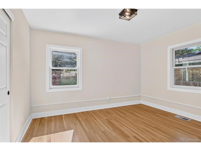 2260 Leyden St, Denver, CO 80207