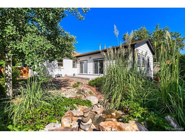 2260 Leyden St, Denver, CO 80207