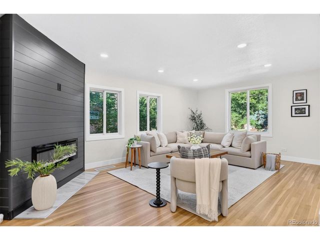 2260 Leyden St, Denver, CO 80207
