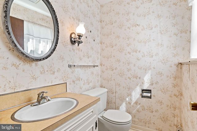 405 CLEARVIEW RD, Hanover, PA 17331